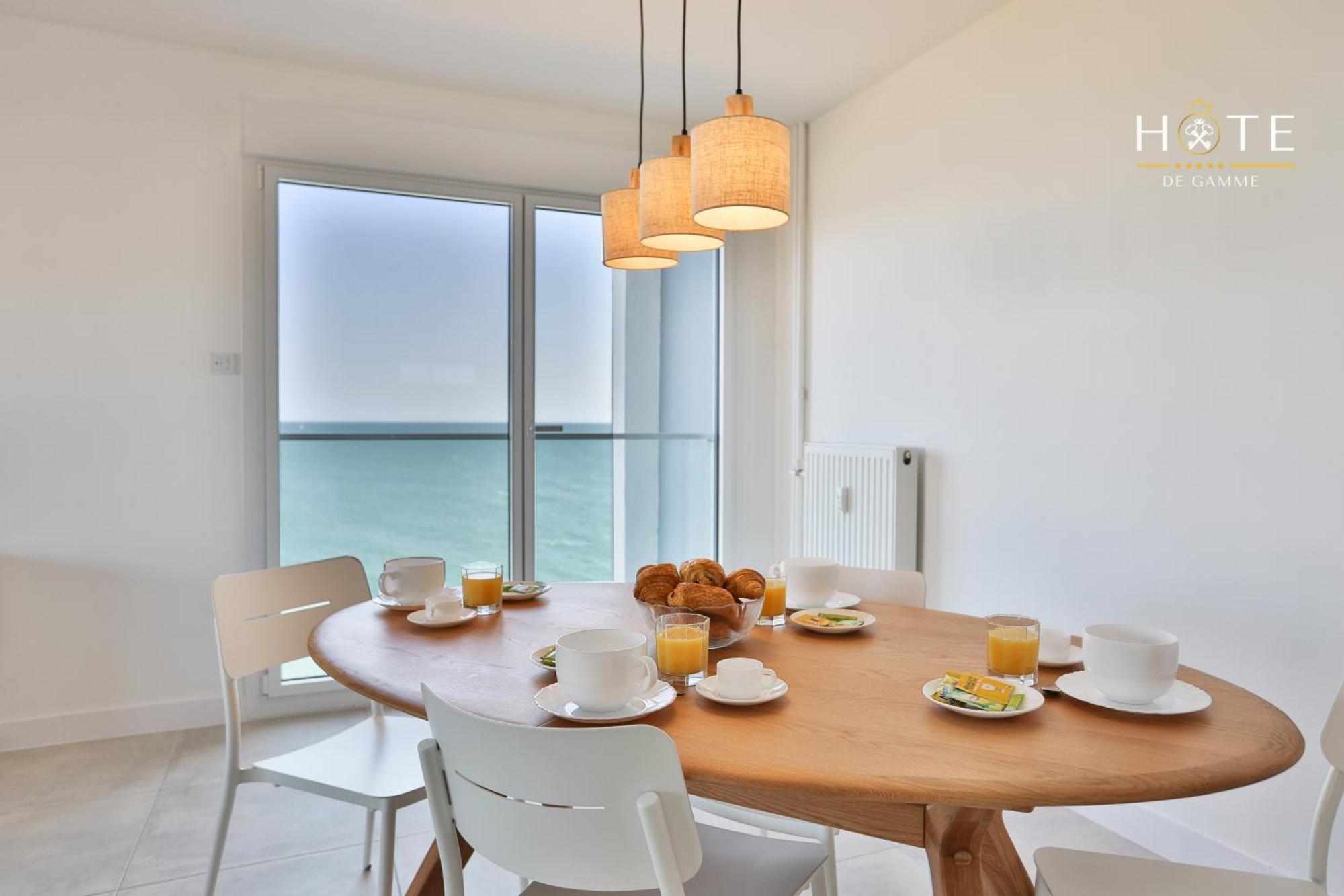 Appartement De Caractere, Superbe Vue Mer 280° La Chaume Exterior foto